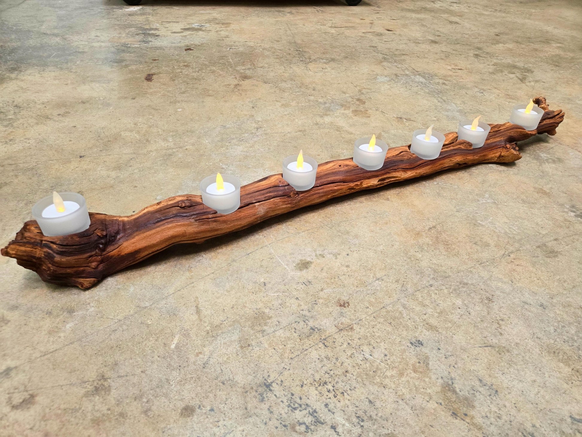 Cakebread Grapevine Candle Holder Made from retired Cabernet Sauvignon grapevines 100% Recycled! 110924-4