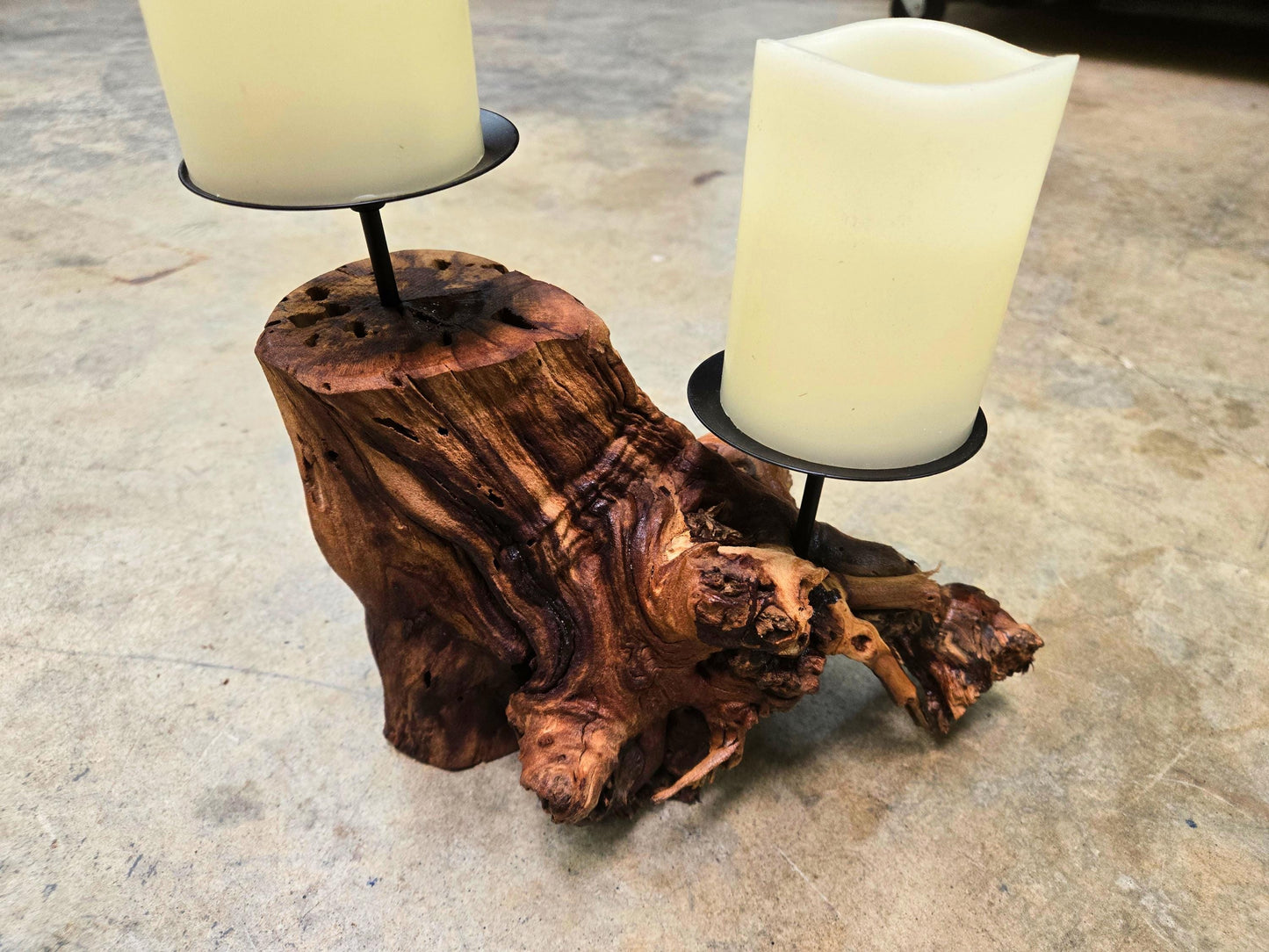 Rombauer Grapevine Pillar Candle Holder made from Atlas Peak Cabernet Napa Valley vine- 100% Recycled + Ready to Ship! 112324-10