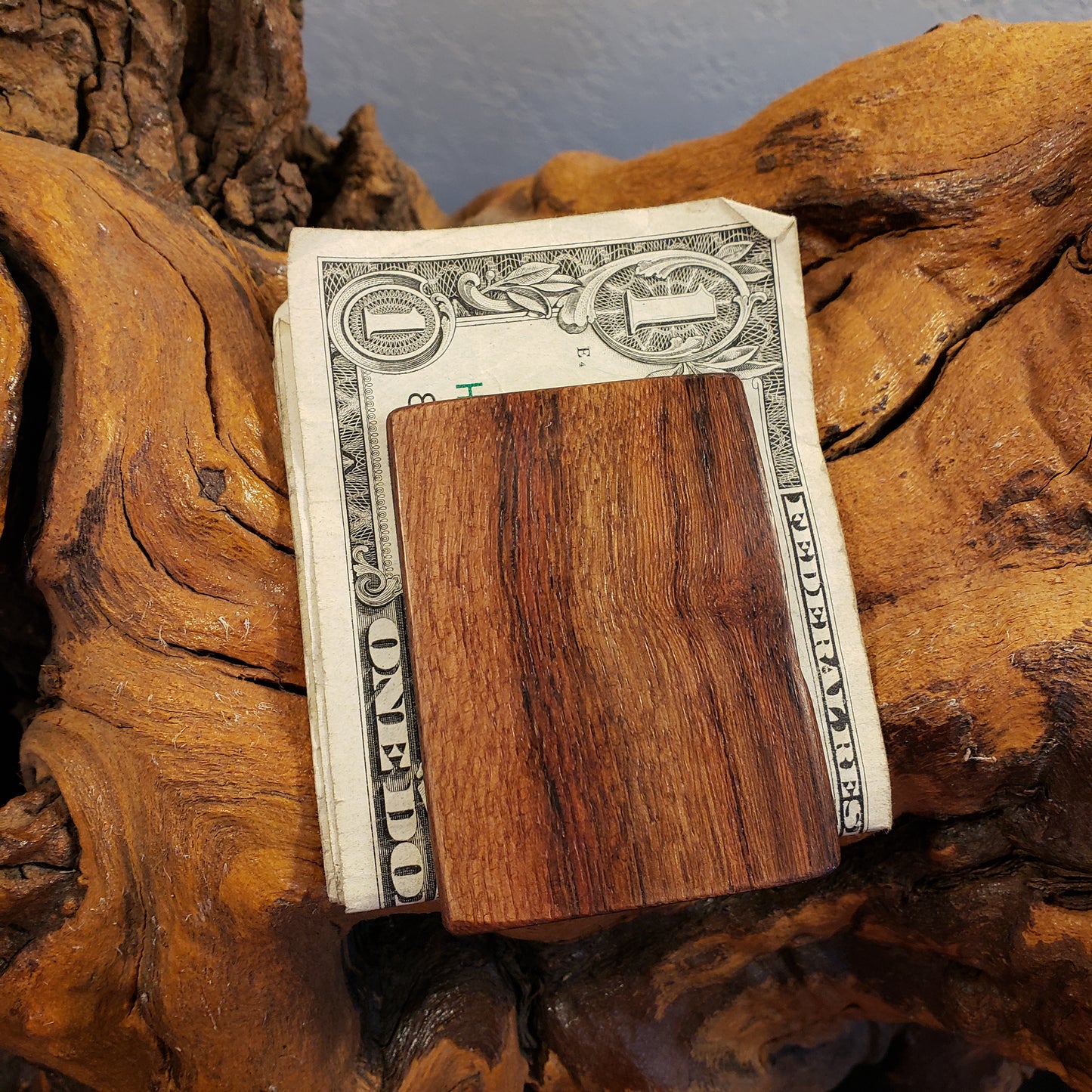 Cabernet California Grapevine Money Clip 102621-05 Retired Old Grape Vine Wood