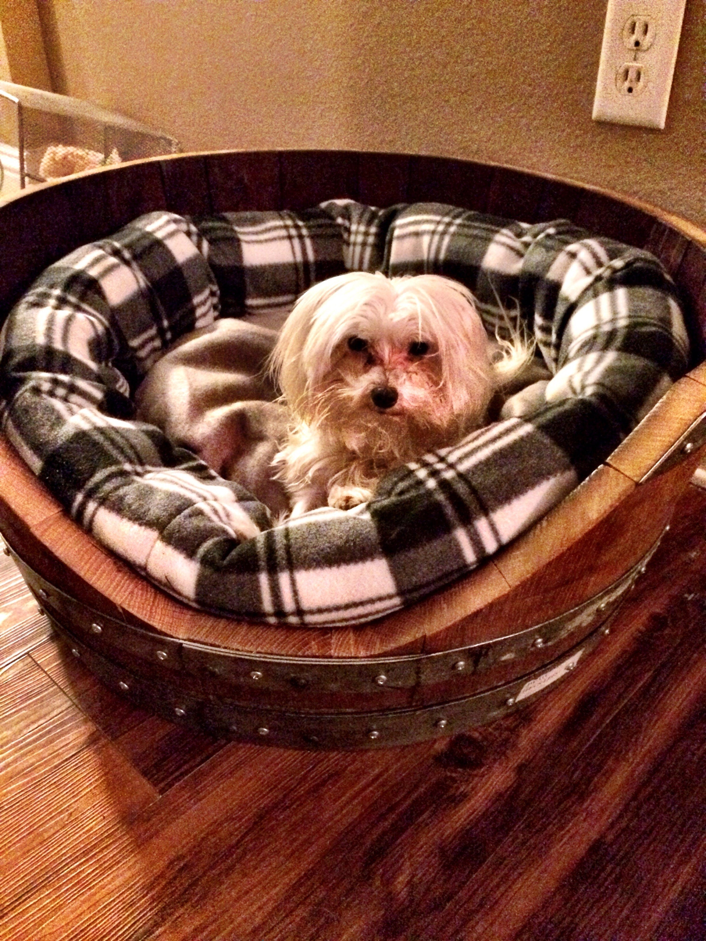 Rustic Bottom good Barrel Dog Bed