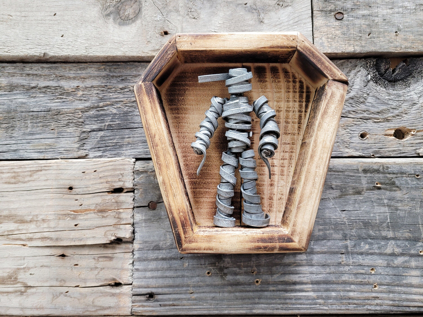 Halloween Mummy + Coffin - Made from retired wine barrels - Zavoji - 100% Recycled!