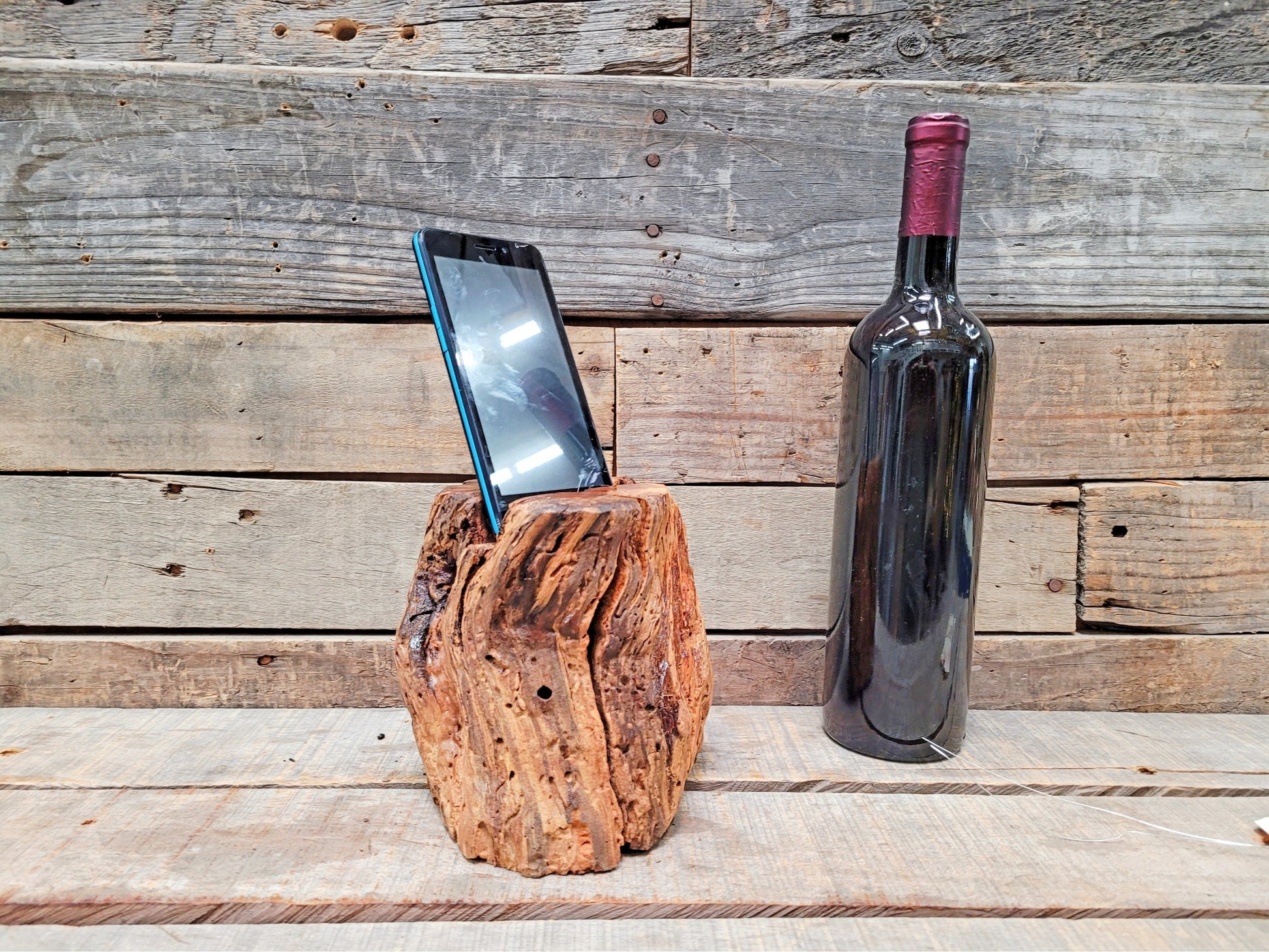 Opus 1 Cabernet Grapevine Charging Dock - 100% Recycled! 111922-3