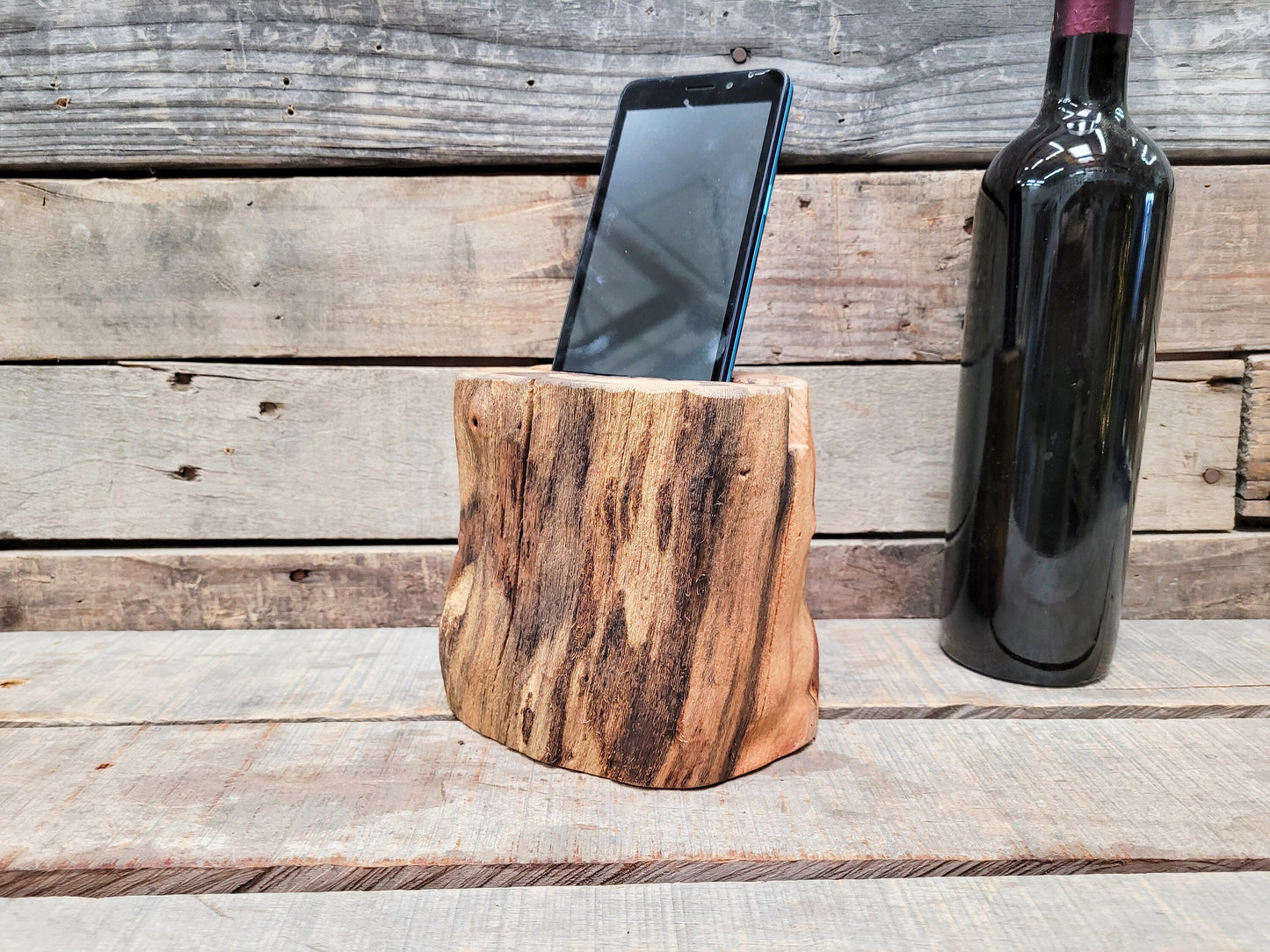 Opus 1 Cabernet Grapevine Charging Dock - 100% Recycled! 111922-28